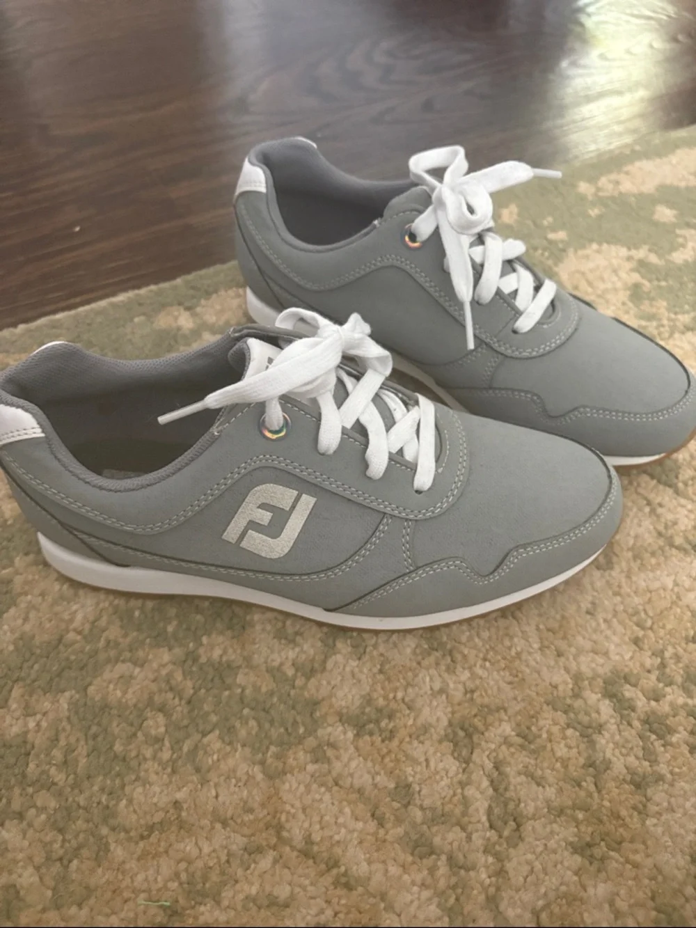 FootJoy women’s spikeless golf shoes 92385 retro Gray Sneakers sz 7 w
